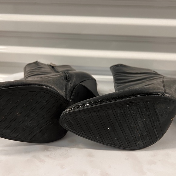 Zara Black Patent Leather Pointed Toe Ankle Booties 4" Heel *LIKE NEW* - Picture 2 of 6